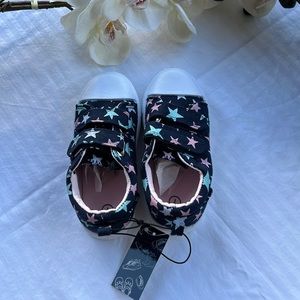 Toddler shoes size 7 brand new 🏷️
